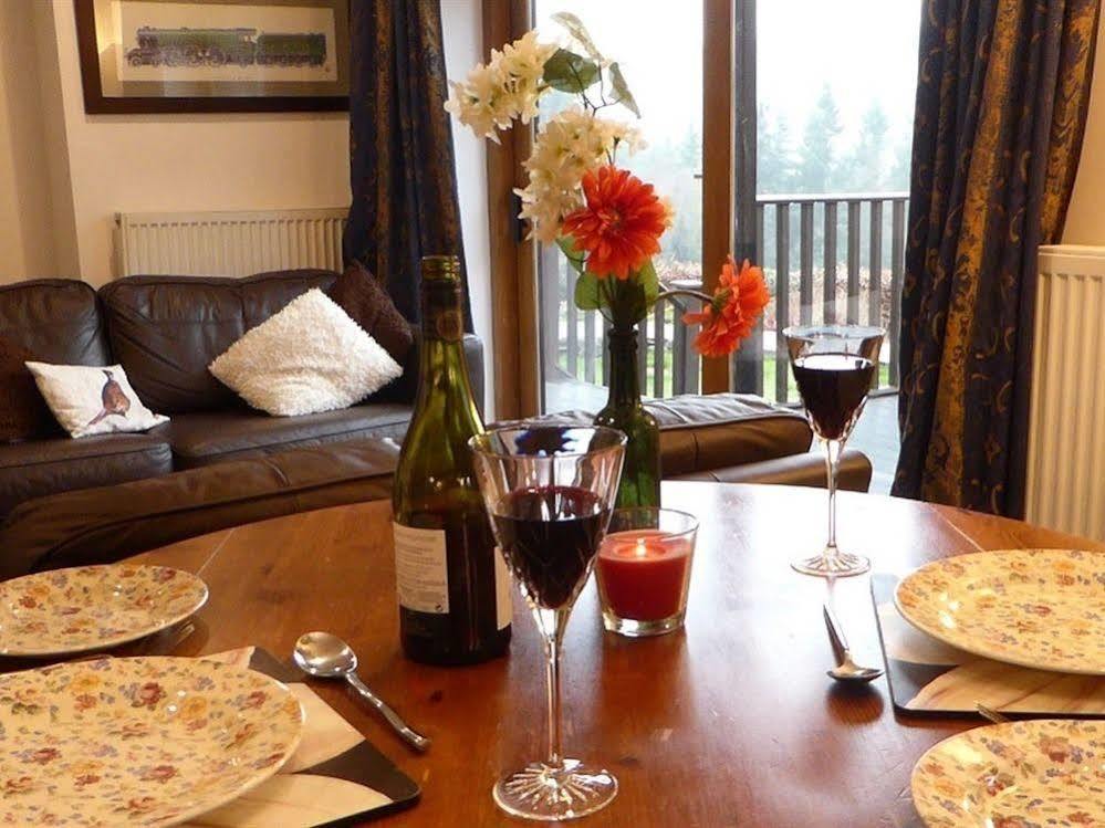Dee Valley Cottages Llangollen Esterno foto