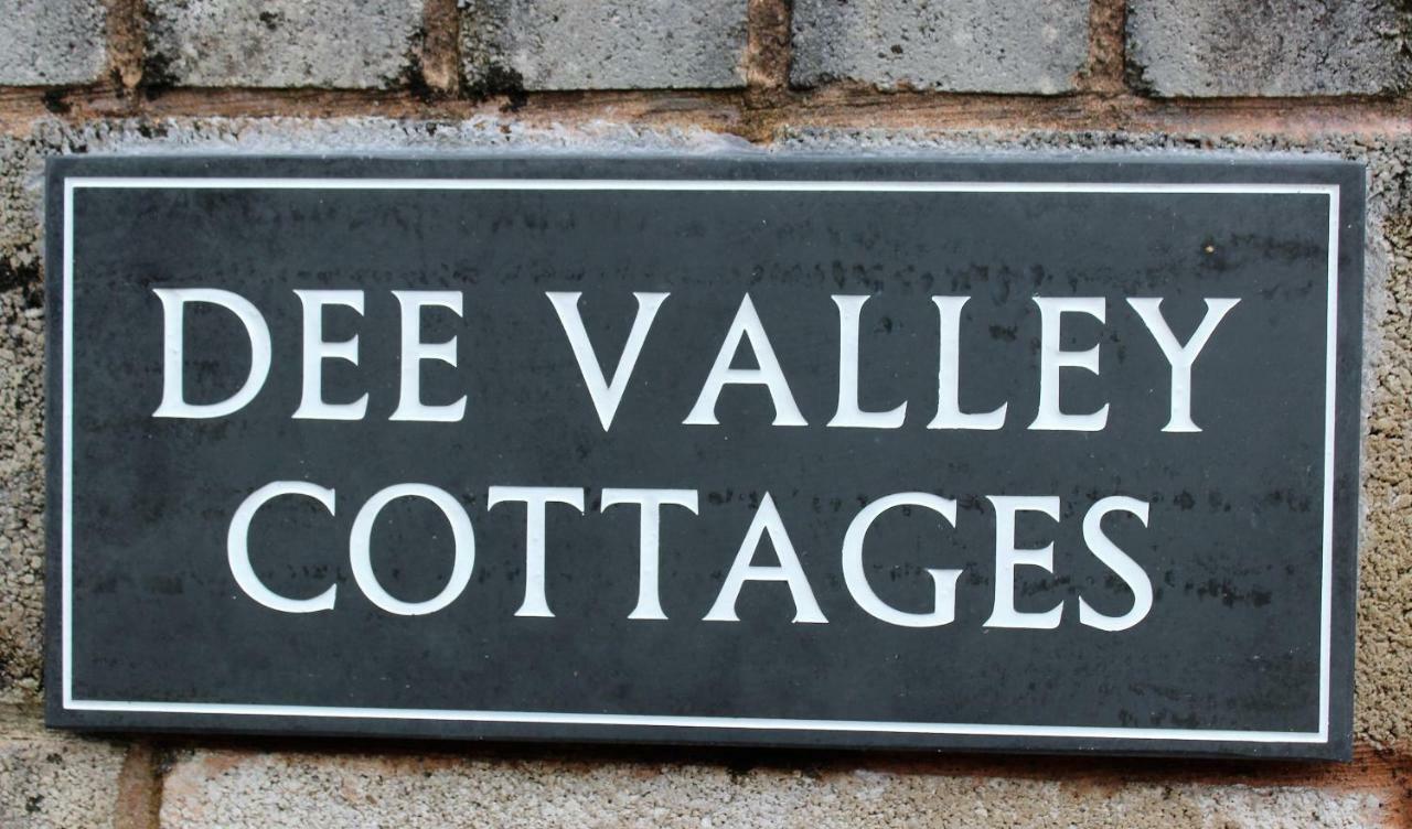 Dee Valley Cottages Llangollen Esterno foto